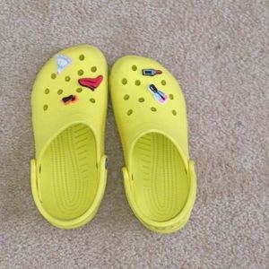 Size 7 Yellow crocs